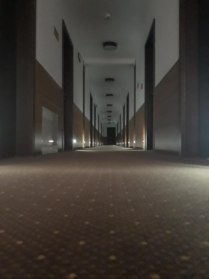 Hotel Platinum Hrubieszow Extérieur photo